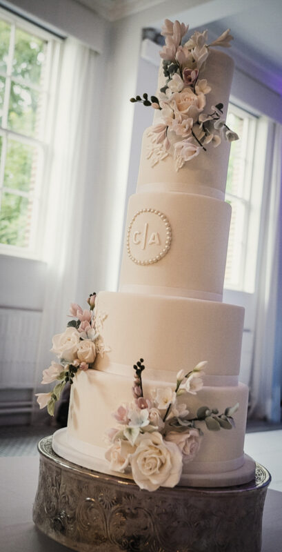 confetti and crumbs wedding cake